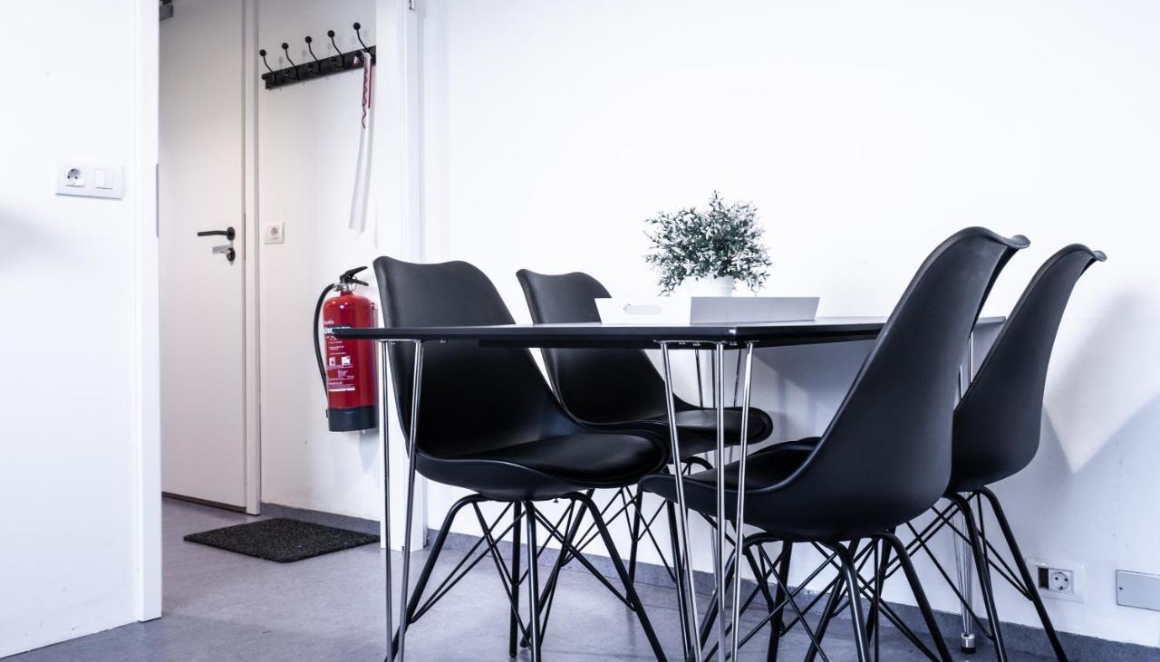 סלפוס Au44 Apartments City Centre מראה חיצוני תמונה